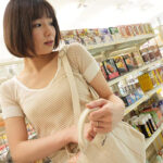 【中出し】 「奥さん旦那にバラされたくなかったらマ○コの奥まで見せてよ…」何度も何度も…追姦レ○プされ続けた万引き人妻 穂高結花 『高画質』