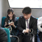 【中出し】 目を覚ましたら、隣の女子校生が俺の疲れマラを優しくフェラしてくれてた。 『高画質』