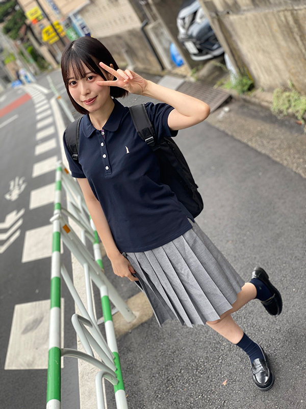 【中出し】 精飲人形 フェラチオ大好き甘えんぼ娘ちゃんと着せ替え露出デ...