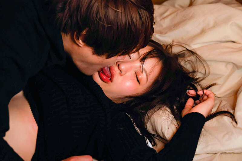 【中出し】 街中で眠っているヤリマン泥●オンナ狩り眠っていて意識がない...