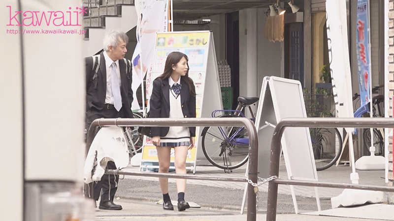 【中出し】 進学を決めてくれた恩師と援●交際でまさかの再会…睡眠薬を飲...