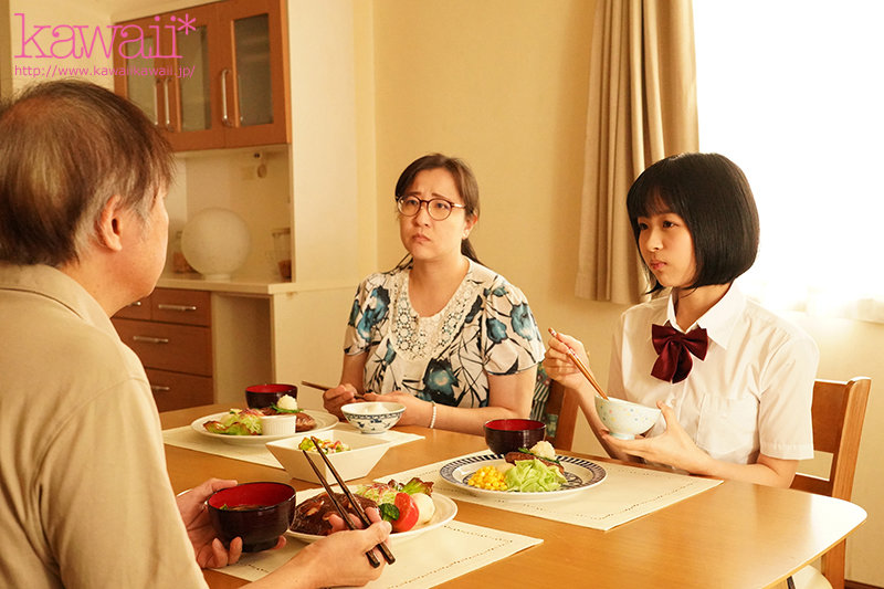 【中出し】 「新しいお義父さんの目的は女子●生の私でした…」 母の再婚...