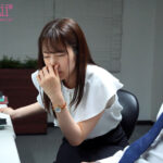 【中出し】 「シャワーだけでも浴びなよ」終電なくなり同僚女子社員の部屋に… 無防備すぎるおっぱいと生脚に興奮した僕は一晩中モウレツに中出ししまくった… 新井リマ 『高画質』