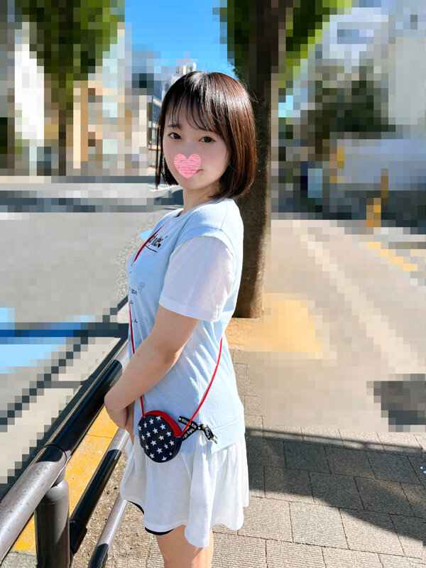 【中出し】 本当に小さい女の子雑居ビルに連れ込むと「なんか怖い…」と拒...