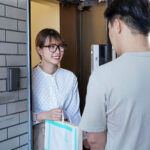 【中出し】 デカ尻妻の全力挑発で襲われた僕は、荒れ狂う雌の性欲を浴びせられ、何度も中出しさせられてしまった。 美谷朱里 『高画質』