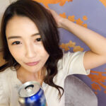 【中出し】 【スレンダー肉弾神尻】お花屋さんで働くかわいい系奥さま26歳 初めての浮気でガチ酔い剛毛まんこびっちゃびちゃ潮吹きまくり連続中出し 『高画質』