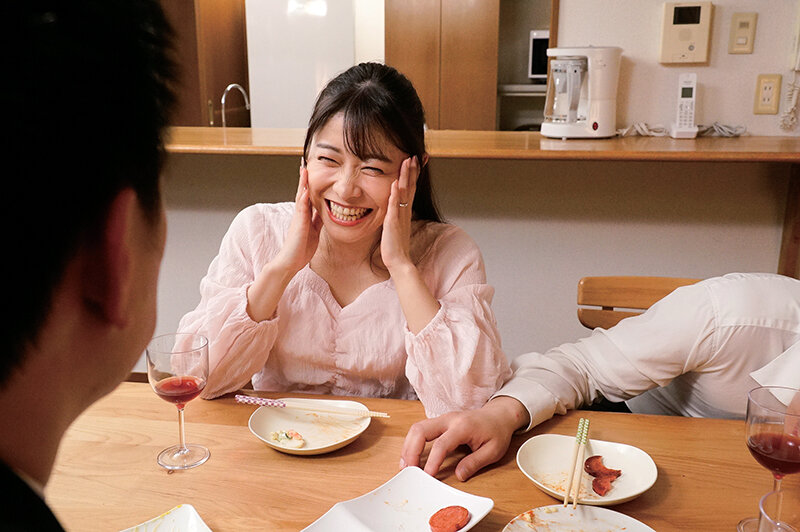 【中出し】 夫の目の前でドSの幼馴染に寝取られるエロ乳首妻 野咲美桜 ...