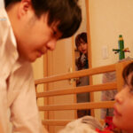 【中出し】 血がつながってない義理姉と弟が両親の不在中にこっそりSEXをしているのを見て発情した妹も混ざって逆3Pハーレム中出し近親相姦 松本いちか 森日向子 『高画質』