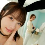 【中出し】 至近距離に彼女がいるのに耳元でコソコソ口説いてくるささやき誘惑中出し 松本いちか 『高画質』