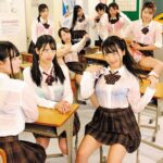 【中出し】 教室内のブラ透け度200％で目のやり場に困る！登校中のゲリラ豪雨でズブ濡れになった女子たちはみんなブラ透け透け状態！その中に男はボク1人！2 『高画質』