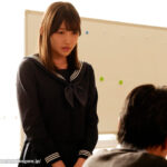 【中出し】 生徒の誘惑に理性を保った俺が、人妻になったその子の色気に負けた12年後の再会 岬さくら 『高画質』