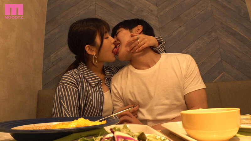 【中出し】 あれ？外なのにおっきしてる 彼女が在宅の2日間、セフレ志願...