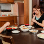 【中出し】 深夜になっても帰らない親父を健気に待つ義母に欲情 朝まで何度も中出しする略奪相姦 松河智奈美 『高画質』