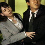 【中出し】 終電を逃した僕を泊めてくれたデカパイ同僚… ノーブラ部屋着から弾け出たおっぱいブルンに我慢できず夜明けまでヤリまくった！ 吉根ゆりあ 『高画質』