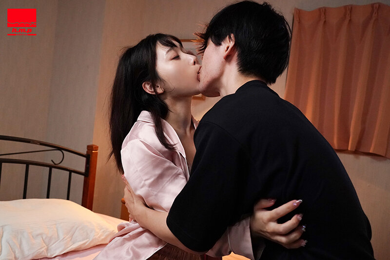 【中出し】 婚約寸前で別れてしまった元カノと3年ぶりの再会 神様、今夜...