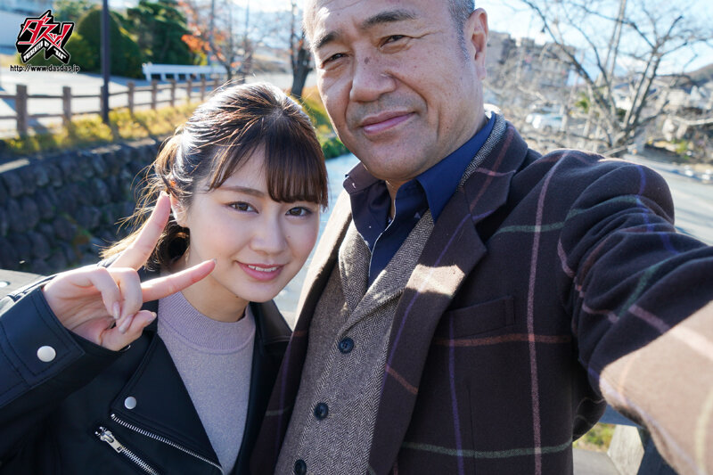 【中出し】 唾液を絡ませ自ら腰を振る。素顔丸出し一泊旅行。舐め回すおじ...