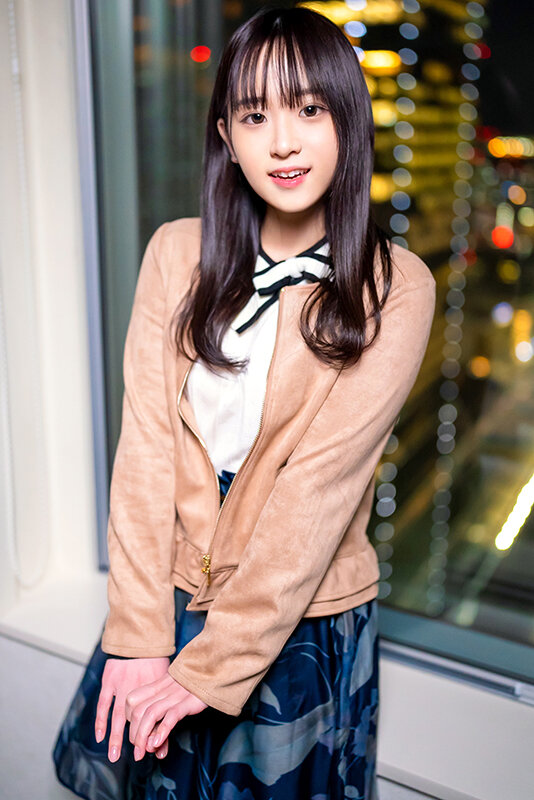 【中出し】 素人女子大生【限定】ともちゃん20歳 食事デートだけで帰る...