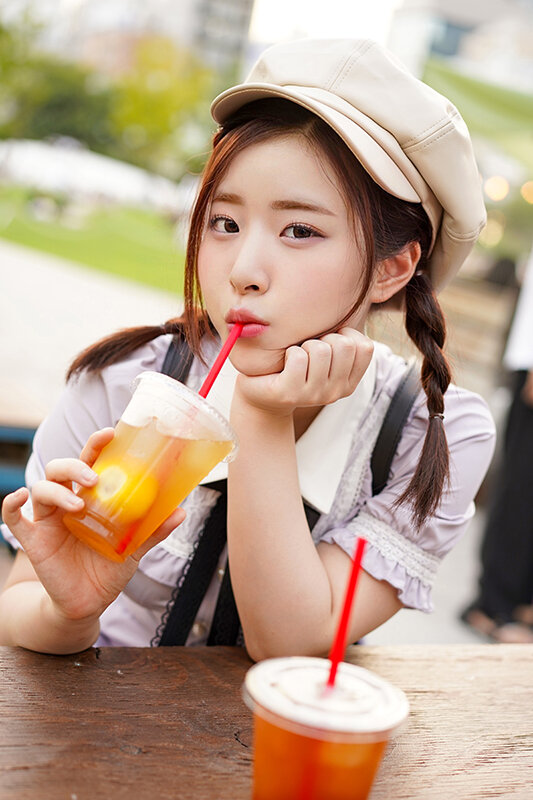 【中出し】 【配信の裏側、流出】めちゃかわ（20歳）フォロワ4万！人気...