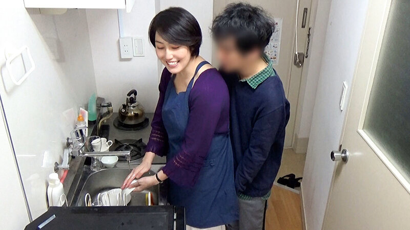 【中出し】 レンタル熟女のお仕事～夫の知らない妻の裏の顔 file N...