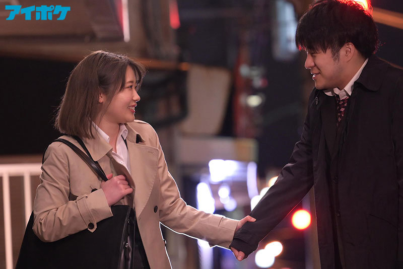 【中出し】 「終電ないならウチ来ますか？」僕の恋人が家で待ってるのに、...