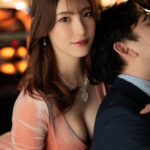 【中出し】 色気が溢れる大人の女に耳舐めされながら甘い吐息で囁かれる下品な淫語責め 森沢かな 『高画質』