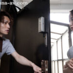 【中出し】 待ち合わせ場所に居たのはまさかのゆうさん…。 マッチングアプリで出会った隣家の高慢妻を僕専用！！いいなり中出しペットにした話。 篠田ゆう 『高画質』