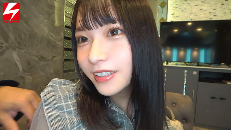 【中出し】 美少女とマッチング！！ デートかと思いきや…会ったばかりの...