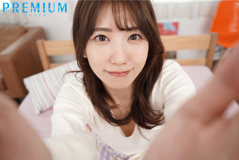 【中出し】 【VR】専属・山岸逢花とハメ撮り型カメラで実現する熱烈SE...