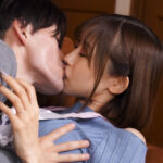 【中出し】 真夜中に夫の帰りを待つ兄嫁の寂しさを精子で埋める中出し性交。 黒川すみれ 『高画質』