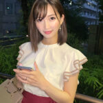 【中出し】 スレンダー巨乳妻とマッチングアプリで出会い、剛毛マン毛が愛液で束になるほど潮ビュービュー吹かせまくってチ●ポ馬鹿になるまでハメました。 真夕 『高画質』