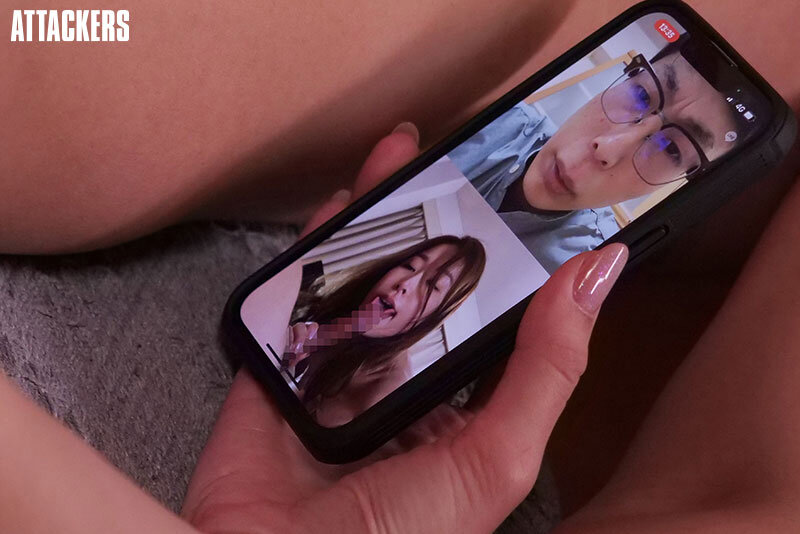 【中出し】 「あなたが浮気するなら、私もするわ」 ビデオ通話で浮気相手...