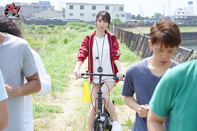 【中出し】 完全従順 僕らの性処理ニューハーフ。「おち○ぽ付き」がバレ...