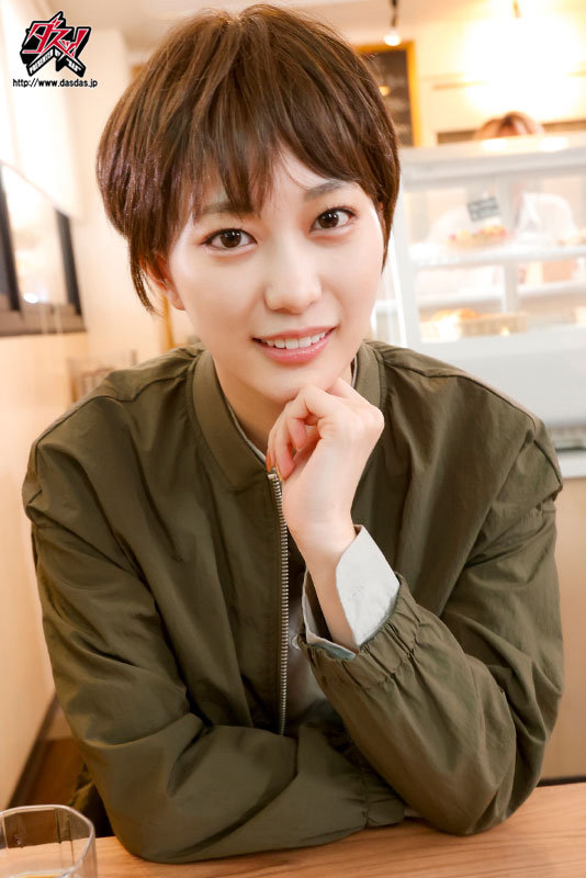 【中出し】 男装イケメンの美谷朱里にお持ち帰りされた女装中の僕。 美谷...