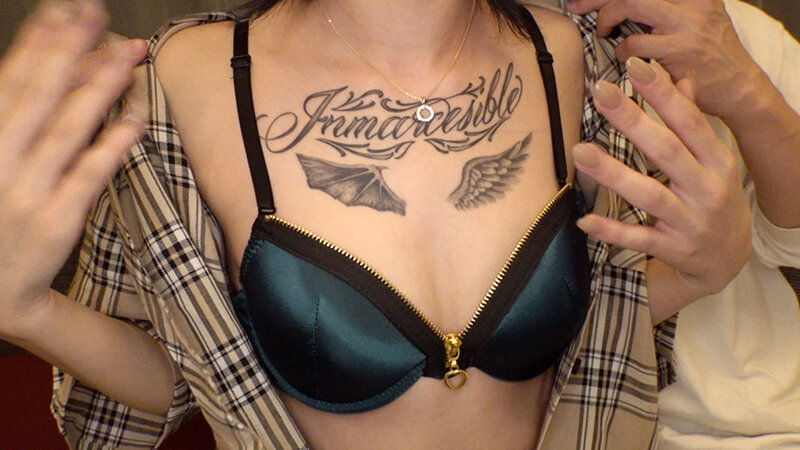 【中出し】 初撮り TATTOO美少女の今彼はあの有名総合格闘家 YO...