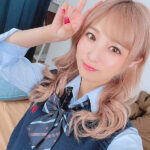 【中出し】 【小柄ロリ】ギャルJ● 学校帰り制服姿のままコンビニに連れ込んでしゃぶらせる！感じまくりマ○コに生挿入で背徳感たっぷり中出しSEX 『高画質』