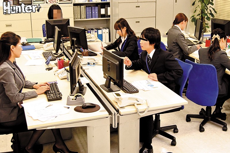 【中出し】 黒パンスト美脚＆神尻女子社員だらけの会社に男はボク1人！や...