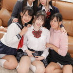 【中出し】 男子校に通う冴えないボクだけど家に帰れば5人の義姉妹たちと毎日ヤリまくりのハーレム生活！学校の友達には絶対言えないボクの秘密。それは家に… 『高画質』