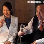 【中出し】 人妻秘書、汗と接吻に満ちた社長室中出し性交 美しく知的な熟女新人、『秘書』シリーズ登場！！ 多田有花 『高画質』