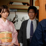 【中出し】 夫がいない間の里帰り。偶然出会った幼馴染と背徳の中で濃厚接吻を繰り返し、イッているのに腰を振り続けた2泊3日不倫 月乃ルナ 『高画質』