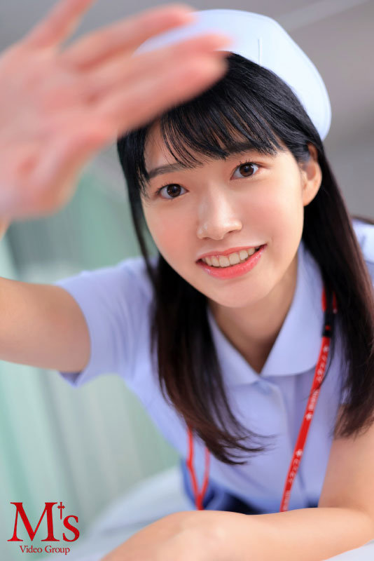 【中出し】 おじマラ大好き清純ナース華ちゃんのハメ過ぎ！イキ過ぎ！愛情...