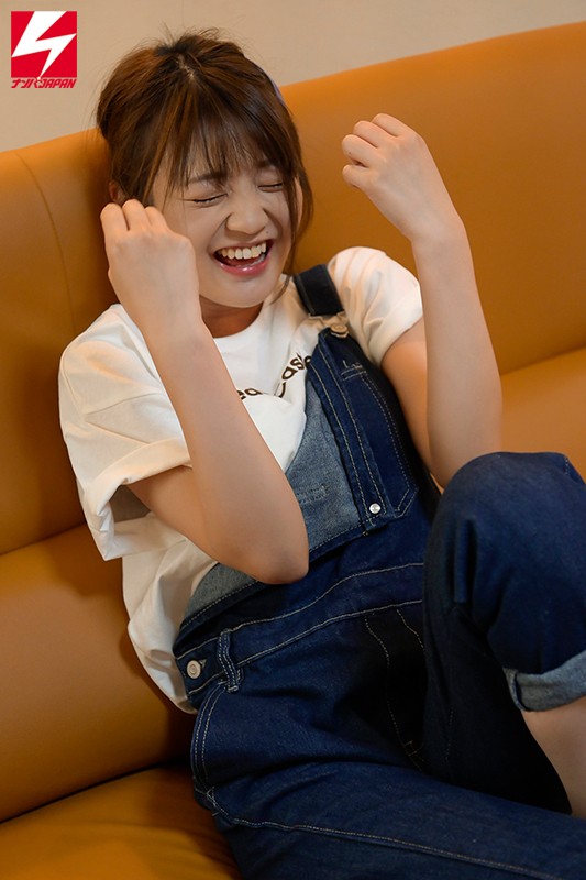 【中出し】 オンライン飲み会で出会った高円寺の人気店で働くナチュラル可...