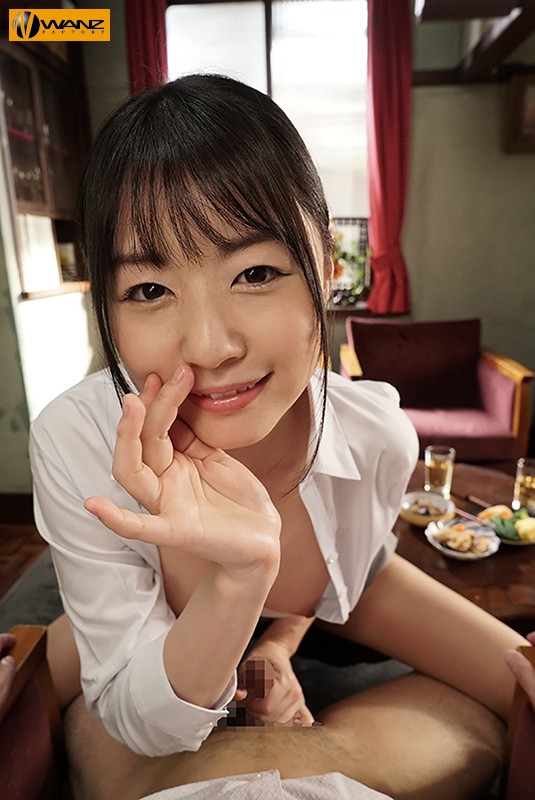 【中出し】 大人になった姪っ子に妊娠OK淫語と大胆パンチラで誘惑され続...