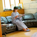 【中出し】 混浴温泉で乳首をしつこく刺激する乳吸い責めに欲情した女は湯しぶきが立つハードピストンの快感で中出しを拒めない6 総勢20人総集編付き2枚組 豪華版 『高画質』