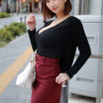 【中出し】 【神乳Hcup＆剛毛ちゃん】元RQダイナマイトボディ人妻 媚薬オイルで爆乳＆マン毛てっかてか軟乳弾ける脳汁ダダ漏れイキ狂い中出し不倫 『高画質』