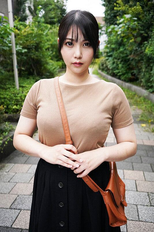 【中出し】 童顔なのに爆乳な彼女は潮吹きという秘密兵器を持つ最強の素人...