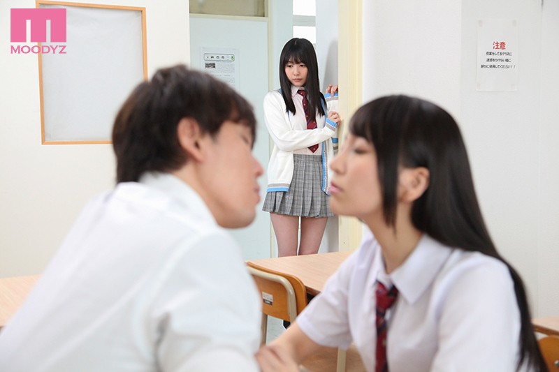 【中出し】 はじめて彼女ができたので幼なじみとSEXや中出しの練習をす...