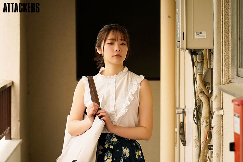 【中出し】 「大人になったねぇ…」 今日は幼い頃から成長を見守っていた...