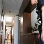 【中出し】 え…お姉さん！？ 彼女と間違って即ズボ 突然のチ○ポに発情して中出しを求め続けられた僕。 深田えいみ 『高画質』