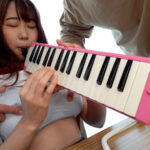 【中出し】 鍵盤ハーモニカでオナニーする妹の爆乳は一見にしかず！Hカップ103cm いおにゃん 服の上からモンでビックリぼよよんデカップ！ 『高画質』