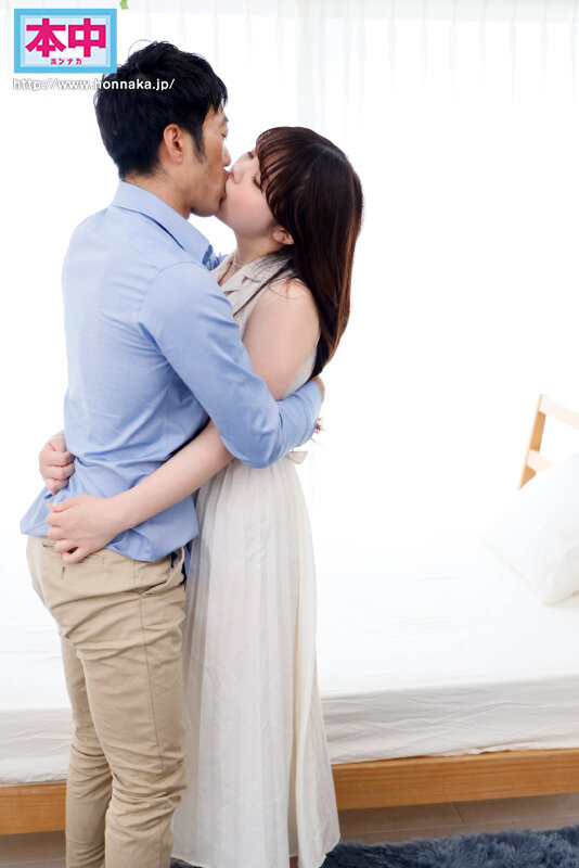 【中出し】 丸の内某有名企業で働く定時で帰る刺激が欲しい巨乳OL はじ...